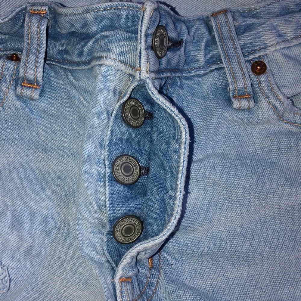 Distressed Shorts - Picture 4 of 4